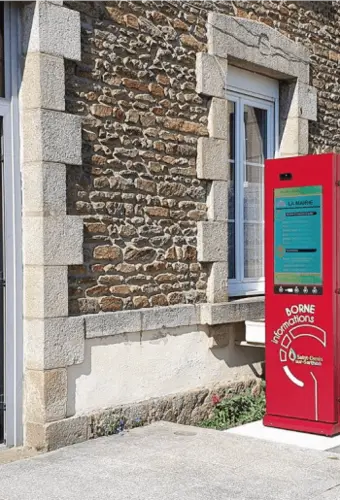 Totem touches tactiles URBAN 32″ extérieur